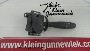 Używane Przelacznik wycieraczki Opel Vivaro Cena na żądanie oferowane przez Gebr.Klein Gunnewiek Ho.BV