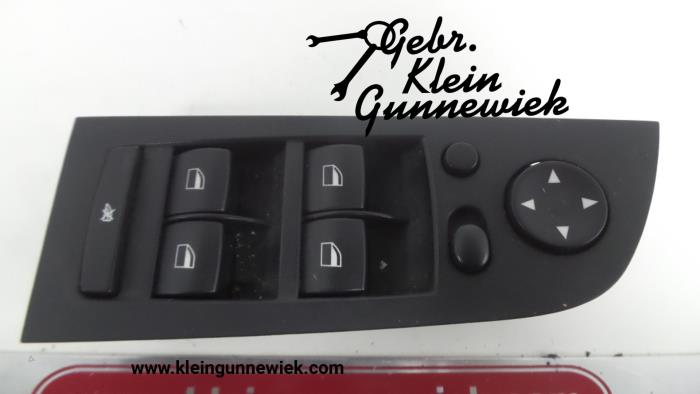 Multi-functional window switch from a BMW 3-Serie 2012