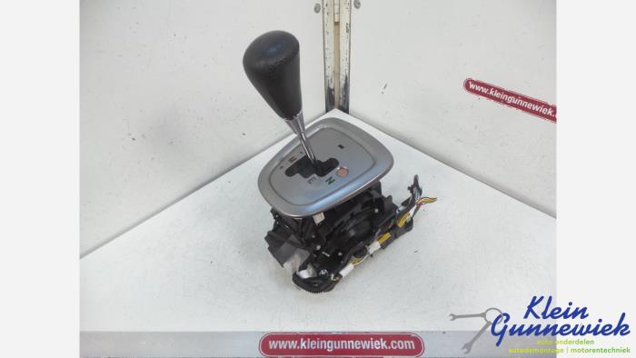 Begagnade Växelspak Peugeot 107 Pris € 70,00 Marginaltabell erbjuds av Klein Gunnewiek Autodemontage & Motorentechniek