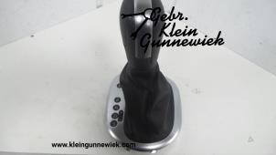 Używane Pokrywa dzwigni zmiany biegów Volkswagen Caddy Cena na żądanie oferowane przez Gebr.Klein Gunnewiek Ho.BV