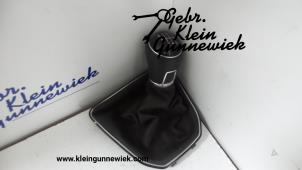 Używane Pokrywa dzwigni zmiany biegów Volkswagen Caddy Cena na żądanie oferowane przez Gebr.Klein Gunnewiek Ho.BV