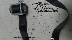 Usados Cinturón de seguridad derecha delante Ford Kuga Precio de solicitud ofrecido por Gebr.Klein Gunnewiek Ho.BV