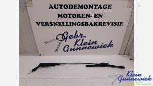 Gebrauchte Scheibenwischerarm vorne Fiat 500 Preis € 15,00 Margenregelung angeboten von Klein Gunnewiek Autodemontage & Motorentechniek