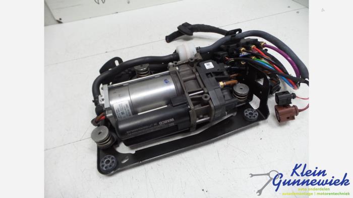 Begagnade Luftpump (fjädring) Audi A8 Pris € 409,00 Marginaltabell erbjuds av Klein Gunnewiek Autodemontage & Motorentechniek