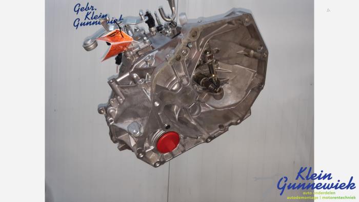 Usagé Boîte de vitesse Suzuki Celerio Prix € 681,00 Règlement à la marge proposé par Klein Gunnewiek Autodemontage & Motorentechniek