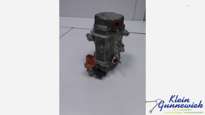 Usagé Pompe clim Ford Kuga Prix € 559,00 Règlement à la marge proposé par Klein Gunnewiek Autodemontage & Motorentechniek