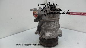 Used Air conditioning pump Volvo V70 Price on request offered by Gebr.Klein Gunnewiek Ho.BV