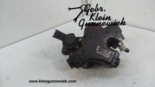 Usados Bomba de gasolina mecánica Opel Corsa Precio de solicitud ofrecido por Gebr.Klein Gunnewiek Ho.BV