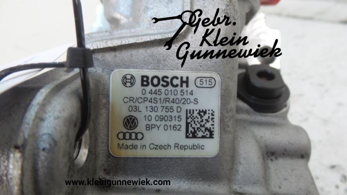 Mechanical fuel pump from a Volkswagen Touran 2012