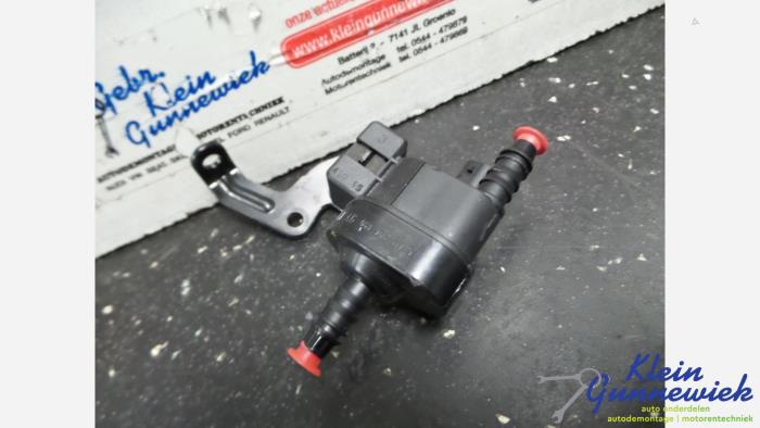Usagé Ventilation carter Volkswagen Tiguan Prix € 26,00 Règlement à la marge proposé par Klein Gunnewiek Autodemontage & Motorentechniek