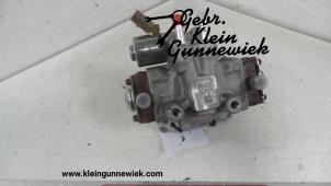 Usados Bomba de gasolina mecánica Volkswagen Transporter Precio de solicitud ofrecido por Gebr.Klein Gunnewiek Ho.BV