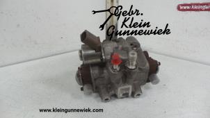 Gebrauchte Kraftstoffpumpe Mechanisch Volkswagen Transporter Preis auf Anfrage angeboten von Gebr.Klein Gunnewiek Ho.BV