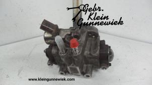 Usados Bomba de gasolina mecánica Volkswagen Transporter Precio de solicitud ofrecido por Gebr.Klein Gunnewiek Ho.BV