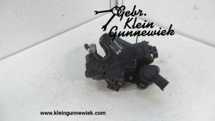 Used Mechanical fuel pump Opel Corsa Price on request offered by Gebr.Klein Gunnewiek Ho.BV