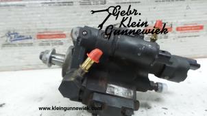 Used Mechanical fuel pump Renault Clio Price € 95,00 Margin scheme offered by Gebr.Klein Gunnewiek Ho.BV