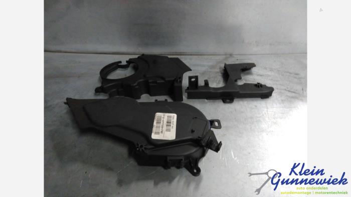 Usagé Couvercle de distribution Ford Mondeo Prix € 24,00 Règlement à la marge proposé par Klein Gunnewiek Autodemontage & Motorentechniek