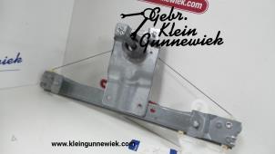 Used Rear door window mechanism 4-door, left Renault Clio Price on request offered by Gebr.Klein Gunnewiek Ho.BV