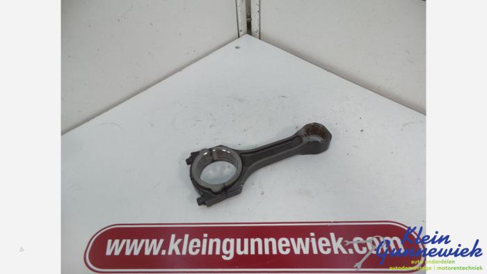Begagnade Vevstake Ford Transit Custom Pris € 50,00 Marginaltabell erbjuds av Klein Gunnewiek Autodemontage & Motorentechniek