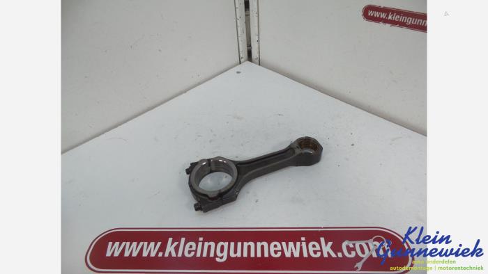 Begagnade Vevstake Ford Transit Custom Pris € 50,00 Marginaltabell erbjuds av Klein Gunnewiek Autodemontage & Motorentechniek