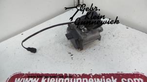 Used EGR valve Renault Kangoo Price € 50,00 Margin scheme offered by Gebr.Klein Gunnewiek Ho.BV