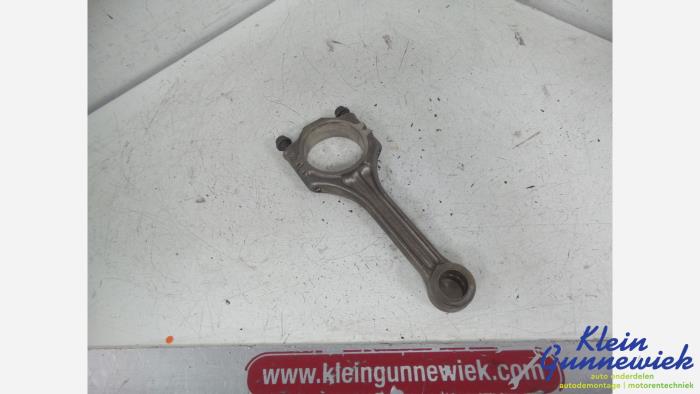 Używane Korbowód Volkswagen Golf Cena € 50,00 Procedura marży oferowane przez Klein Gunnewiek Autodemontage & Motorentechniek