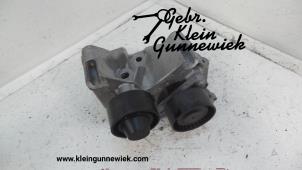 Used Alternator lower bracket Opel Vivaro Price on request offered by Gebr.Klein Gunnewiek Ho.BV