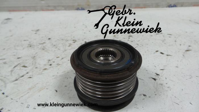 Alternator pulley from a Volkswagen Polo 2006