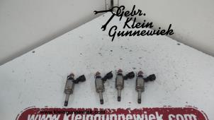 Usagé Injecteur (injection essence) Renault Megane Prix € 180,00 Règlement à la marge proposé par Gebr.Klein Gunnewiek Ho.BV