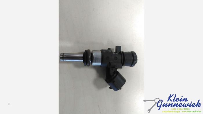 Usagé Injecteur (injection essence) Volkswagen Arteon Prix € 21,00 Règlement à la marge proposé par Klein Gunnewiek Autodemontage & Motorentechniek