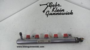 Używane Listwa wtryskowa Mercedes Vito Cena na żądanie oferowane przez Gebr.Klein Gunnewiek Ho.BV