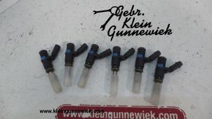 Używane Wtryskiwacz (wtrysk benzyny) Audi Q7 Cena na żądanie oferowane przez Gebr.Klein Gunnewiek Ho.BV