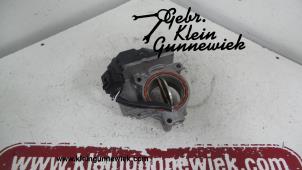 Usados Cuerpo de válvula de mariposa Audi A8 Precio € 95,00 Norma de margen ofrecido por Gebr.Klein Gunnewiek Ho.BV
