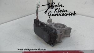Used Throttle body Renault Clio Price € 55,00 Margin scheme offered by Gebr.Klein Gunnewiek Ho.BV