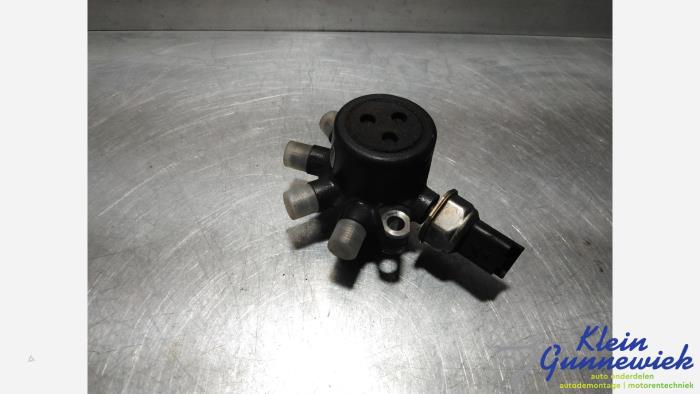 Usagé Système d'injection Ford Mondeo Prix € 80,00 Règlement à la marge proposé par Klein Gunnewiek Autodemontage & Motorentechniek