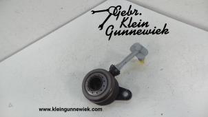 New Clutch slave cylinder Renault Captur Price on request offered by Gebr.Klein Gunnewiek Ho.BV