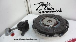 Used Clutch kit (complete) Renault Clio Price on request offered by Gebr.Klein Gunnewiek Ho.BV