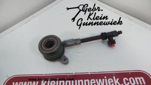 Usados Cilindro auxiliar de embrague Renault Trafic Precio de solicitud ofrecido por Gebr.Klein Gunnewiek Ho.BV