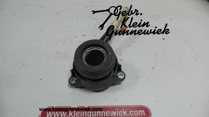Clutch slave cylinder from a Seat Altea 2014
