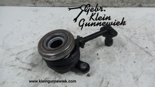 Used Clutch slave cylinder Renault Laguna Price on request offered by Gebr.Klein Gunnewiek Ho.BV