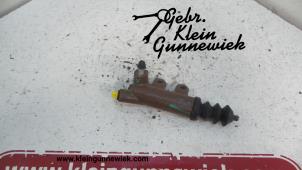 Used Clutch slave cylinder Toyota Hilux Price on request offered by Gebr.Klein Gunnewiek Ho.BV