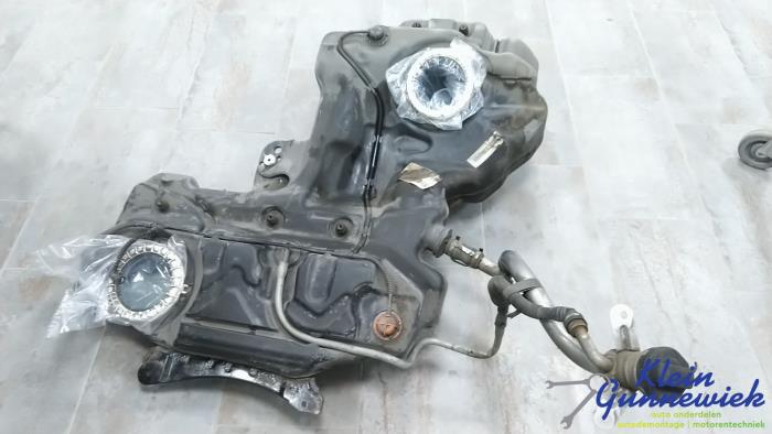 Używane Zbiornik Audi RS5 Cena € 295,00 Procedura marży oferowane przez Klein Gunnewiek Autodemontage & Motorentechniek