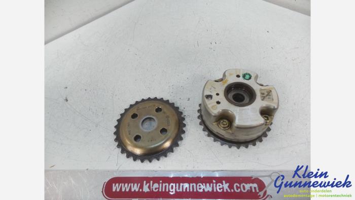 Begagnade Kamaxeldrev Volkswagen Golf Pris € 35,00 Marginaltabell erbjuds av Klein Gunnewiek Autodemontage & Motorentechniek