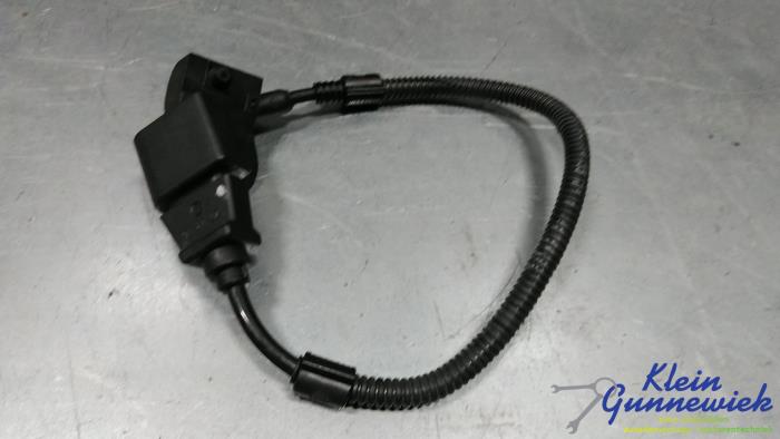 Begagnade Kamaxelsensor Volkswagen Golf Pris € 25,00 Marginaltabell erbjuds av Klein Gunnewiek Autodemontage & Motorentechniek