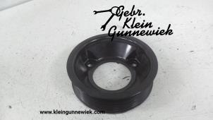 Gebrauchte Wasserpumpe Riemenscheibe Opel Movano Preis auf Anfrage angeboten von Gebr.Klein Gunnewiek Ho.BV