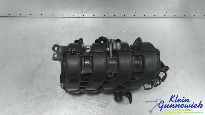 Używane Kolektor dolotowy Opel Ampera Cena € 75,00 Procedura marży oferowane przez Klein Gunnewiek Autodemontage & Motorentechniek