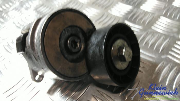 Usados Rodillo tensor correa múltiple Opel Combo Precio € 28,00 Norma de margen ofrecido por Klein Gunnewiek Autodemontage & Motorentechniek