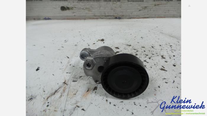 Usados Rodillo tensor correa múltiple Skoda Octavia Precio € 24,00 Norma de margen ofrecido por Klein Gunnewiek Autodemontage & Motorentechniek
