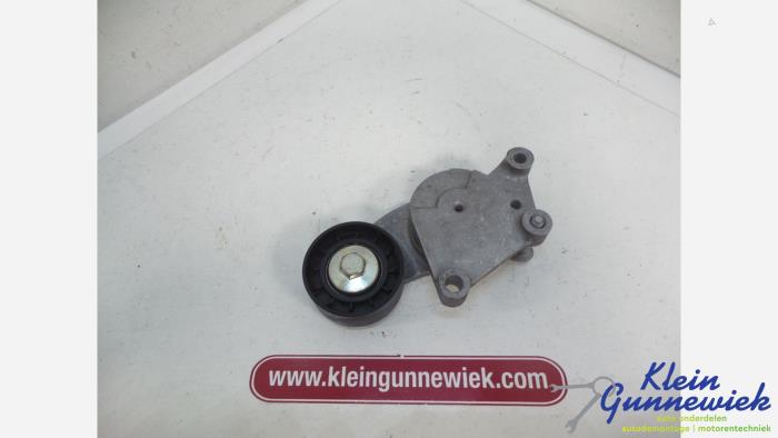 Usados Rodillo tensor correa múltiple Ford Grand C-Max Precio € 35,00 Norma de margen ofrecido por Klein Gunnewiek Autodemontage & Motorentechniek