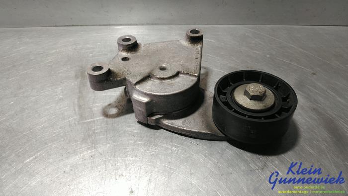 Usados Rodillo tensor correa múltiple Ford Transit Connect Precio € 35,00 Norma de margen ofrecido por Klein Gunnewiek Autodemontage & Motorentechniek