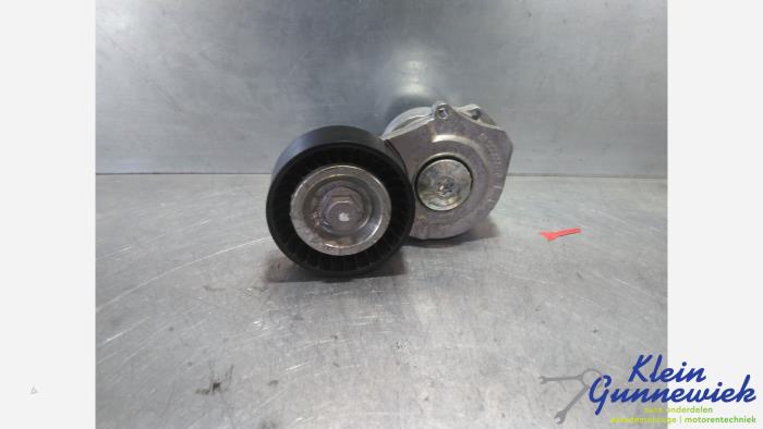 Usados Rodillo tensor correa múltiple Opel Astra Precio € 30,00 Norma de margen ofrecido por Klein Gunnewiek Autodemontage & Motorentechniek